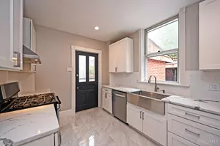 1739 Chase Ave, Cincinnati, OH 45223 - Photo 16