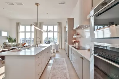 2930 Three Oaks Lane, Cincinnati, OH 45209 - Photo 10