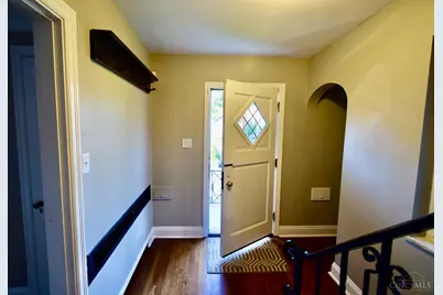 3255 Linwood Avenue, Cincinnati, OH 45226 - Photo 2