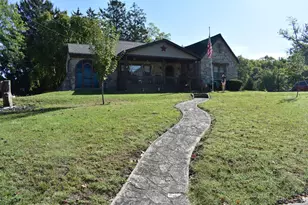 172 N Fairfield St, Leesburg, OH 45177 - Photo 1