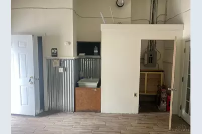 8201 Vine Street, Springfield Township, OH 45216 - Photo 10