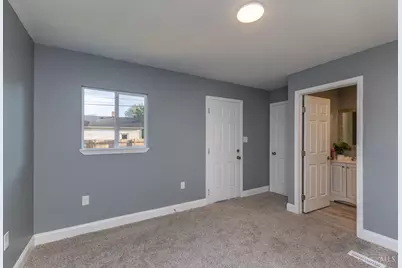 2121 Roosevelt Boulevard, Middletown, OH 45044 - Photo 6