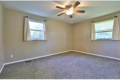 918 Glasgow Drive, Forest Park, OH 45240 - Photo 14