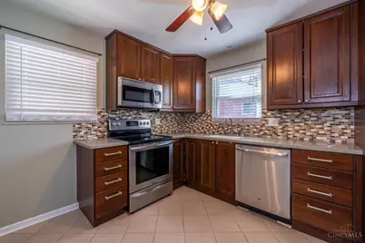 1678 Carolyn Drive, Miamisburg, OH 45342 - Photo 4