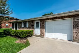 470 Georgetown Dr, Lebanon, OH 45036 - Photo 2