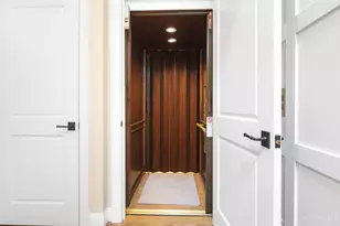 341 Oregon St, Cincinnati, OH 45202 - Photo 34