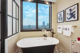 341 Oregon St, Cincinnati, OH 45202 - Photo 44