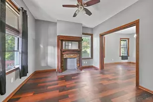 1958 Fairfax Dr, Cincinnati, OH 45207 - Photo 8