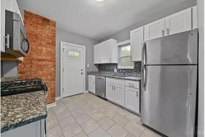 1958 Fairfax Drive, Cincinnati, OH 45207 - Photo 12