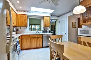 1190 Sugartree Ct, Springfield Township, OH 45231 - Photo 16