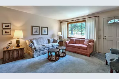 1190 Sugartree Court, Springfield Township, OH 45231 - Photo 4