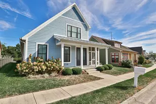 465 Cayman Cir, Tipp City, OH 45371 - Photo 2