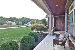 1212 Arapaho Dr, Union Township, OH 45152 - Photo 4