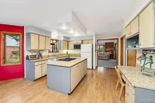 5700 Samstone Ct, Blue Ash, OH 45242 - Photo 14