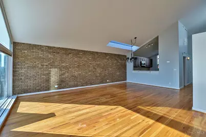 1040 Hatch Street, Cincinnati, OH 45202 - Photo 6