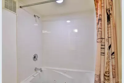 1040 Hatch Street, Cincinnati, OH 45202 - Photo 22