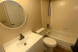 9462 Hunters Creek Dr, Blue Ash, OH 45242 - Photo 10