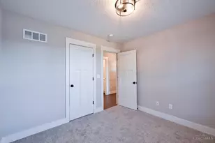 1956 Redbud Dr, Hamilton, OH 45013 - Photo 28