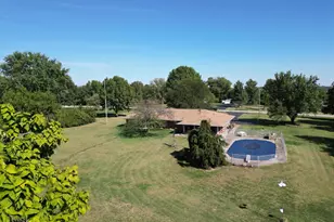 1105 Mockingbird Ln, Turtle Creek Township, OH 45036 - Photo 2