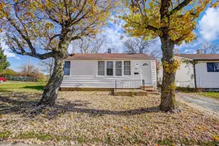 2150 Kensington Dr, Dayton, OH 45406 - Photo 2