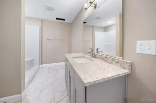 1259 Wexford Ln, Delhi Township, OH 45233 - Photo 12