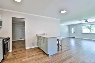 958 Hollytree Dr, Springfield Township, OH 45231 - Photo 22