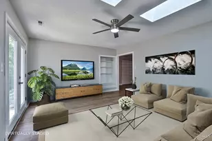 958 Hollytree Dr, Springfield Township, OH 45231 - Photo 10