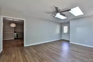 958 Hollytree Dr, Springfield Township, OH 45231 - Photo 14