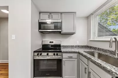 7247 Reading Road, Cincinnati, OH 45237 - Photo 18