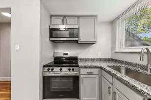 7247 Reading Rd, Cincinnati, OH 45237 - Photo 18