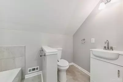 7247 Reading Road, Cincinnati, OH 45237 - Photo 26