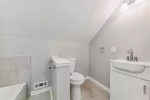 7247 Reading Rd, Cincinnati, OH 45237 - Photo 26