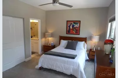 658 Hawthorne Avenue, Cincinnati, OH 45205 - Photo 10