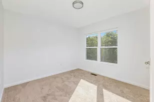 6000 Capri Dr, Cincinnati, OH 45224 - Photo 18