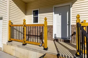 6000 Capri Dr, Cincinnati, OH 45224 - Photo 2