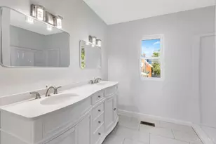 6000 Capri Dr, Cincinnati, OH 45224 - Photo 16