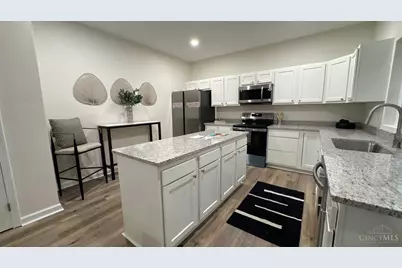 6000 Capri Drive, Cincinnati, OH 45224 - Photo 8