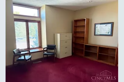 1081 N University Blvd #B, Middletown, OH 45042 - Photo 6