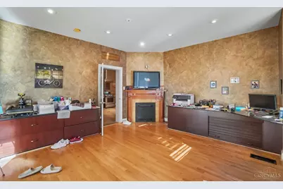 2199 Victory Parkway, Cincinnati, OH 45206 - Photo 14