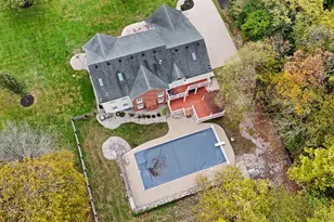 2558 Apple Ridge Ln, Amberley, OH 45236 - Photo 2