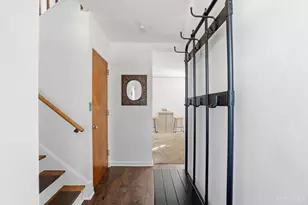 61 Flanders Ln, Green Hills, OH 45218 - Photo 4