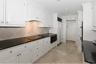 3435 Golden Avenue #1402, Cincinnati, OH 45226 - Photo 8