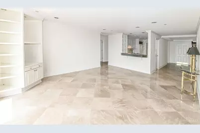 3435 Golden Avenue #1402, Cincinnati, OH 45226 - Photo 4