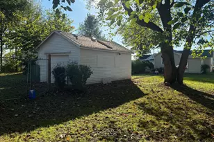807 Maple St, Middletown, OH 45044 - Photo 12