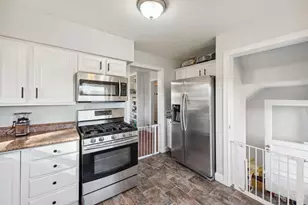 3600 Tamarack Ave, Cincinnati, OH 45207 - Photo 14