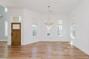 9460 Banyan Ct, Centerville, OH 45458 - Photo 14