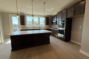 7440 Wetherington Ln, West Chester, OH 45069 - Photo 2