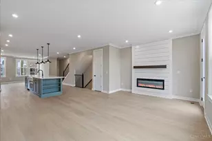 7438 Wetherington Ln, West Chester, OH 45069 - Photo 8