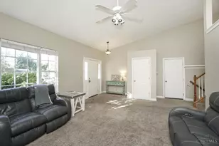 2082 Morningside Dr, Lawrenceburg, IN 47025 - Photo 8