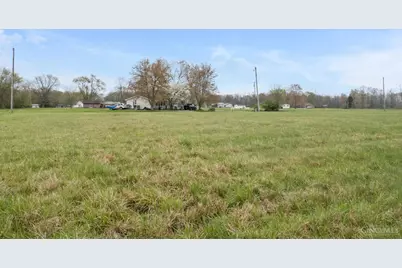 173 Dortmund Dr, Perry Township, OH 45118 - Photo 2